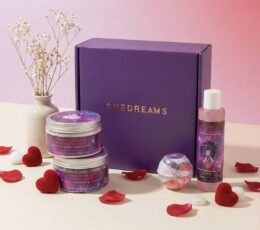 Venus Whispers : La caresse de la féminité